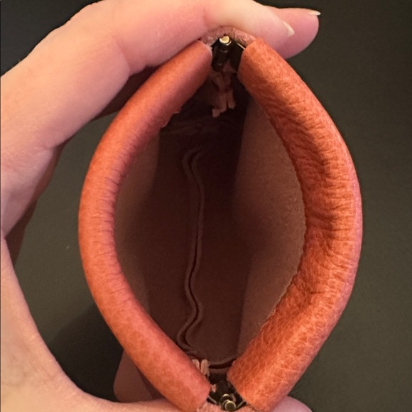 Portland Leather Penny Pouch - Picture 4 of 4